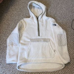 The North Face Women's Campshire Pullover Hoodie